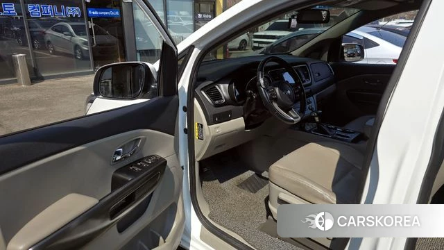 Kia The New Carnival 2019 Белый из Кореи, фото 2