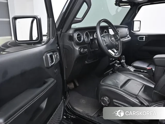 Jeep Wrangler (JL) 2018 Черный из Кореи, фото 2