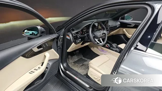 Audi A4 (B9) 2021 Серый из Кореи, фото 2