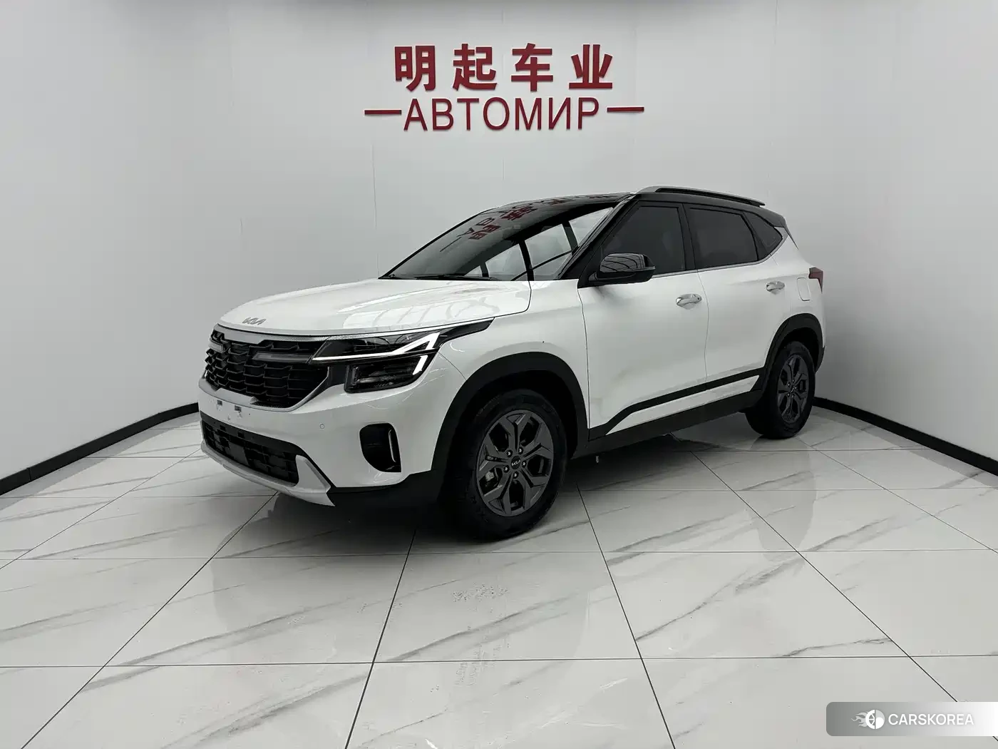 Kia Seltos 2024 Белый из Китая, фото 2
