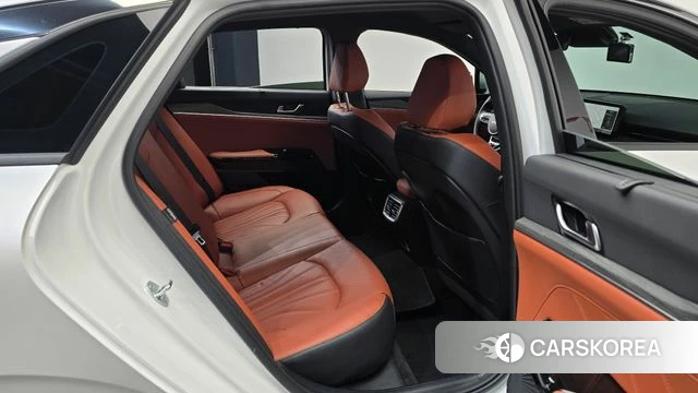 Kia The New K5 3rd generation 2025 Белый из Кореи, фото 2