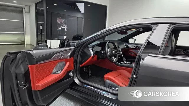 BMW M8 (G15) 2020 Черный из Кореи, фото 2