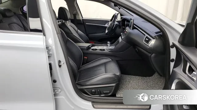 Genesis G70 2018 Светло-серебряный цвет из Кореи, фото 2