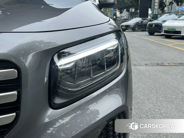 Mercedes-Benz GLB 2024 Темно-серый из Китая, фото 2