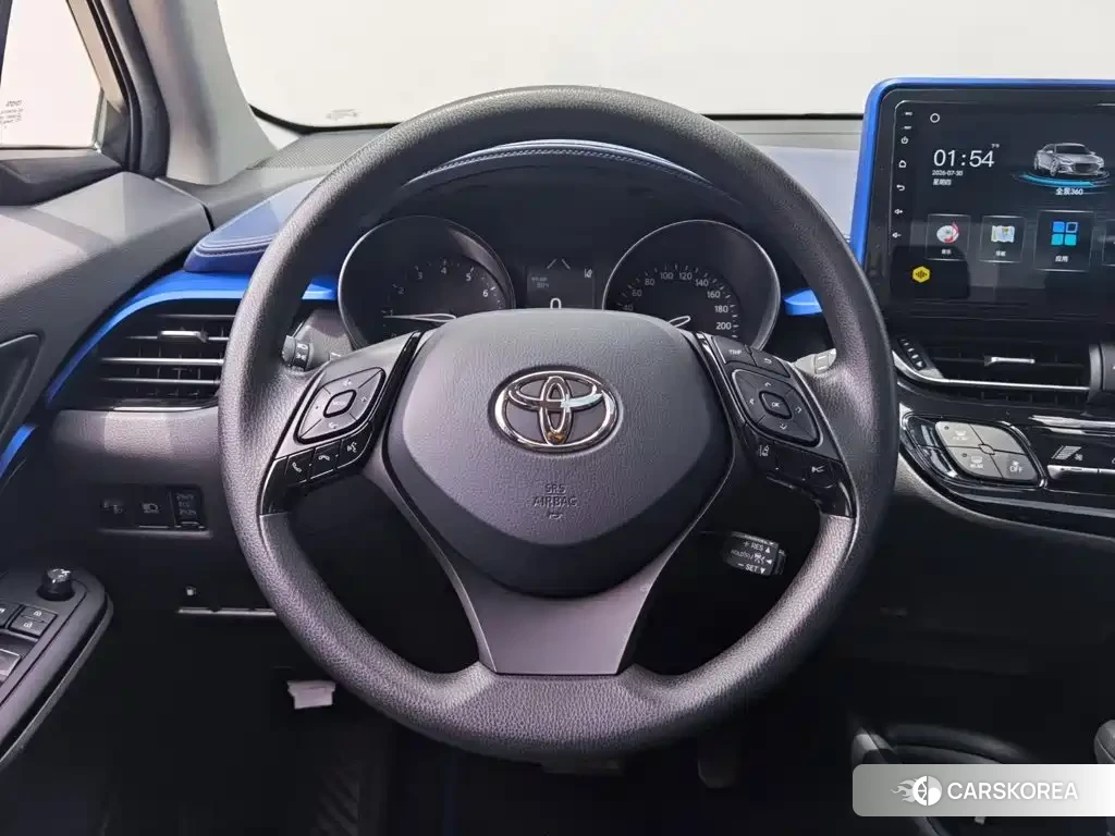 Toyota C-HR 2023 Белый из Китая, фото 2
