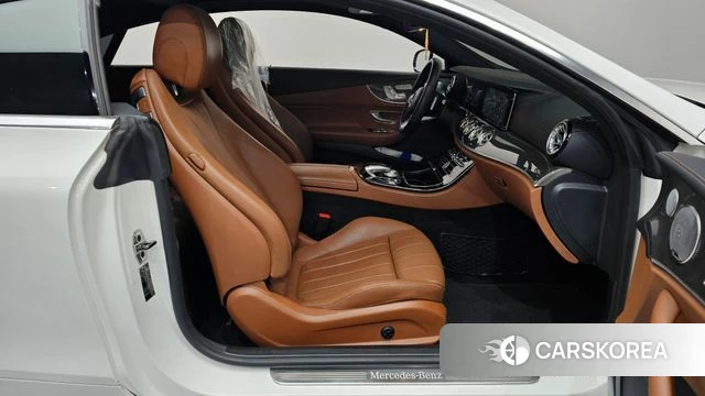 Mercedes-Benz E-Class W213 2019 Белый из Кореи, фото 2