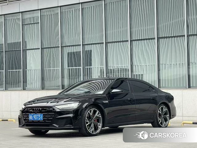 Audi A7L 2022 Черный из Китая, фото 2
