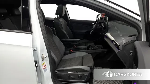 Volkswagen ID.4 2025 Белый из Кореи, фото 2