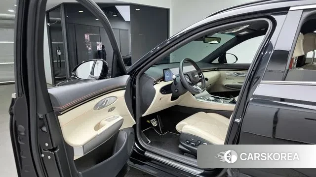 Genesis GV70 2024 Черный из Кореи, фото 2