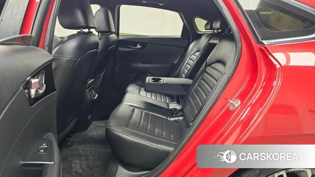 Kia The New K3 2nd generation 2021 Красный из Кореи, фото 2