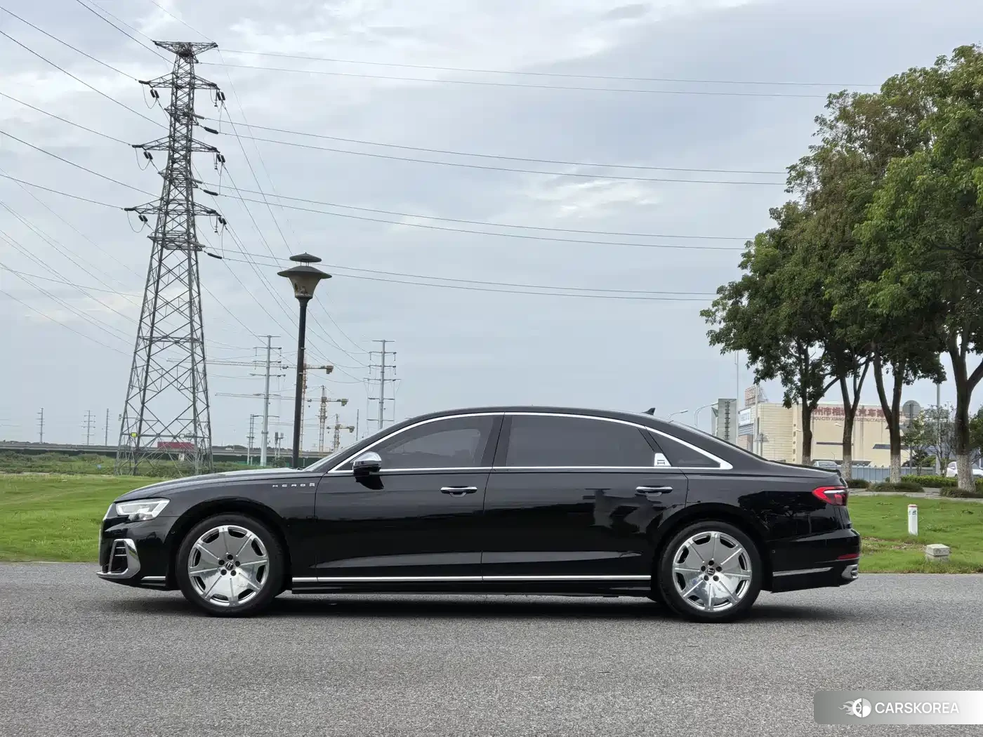 Audi A8 2022 Черный из Китая, фото 2