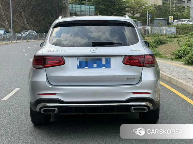 Mercedes-Benz GLC 2023 Серебристо-серый из Китая, фото 2