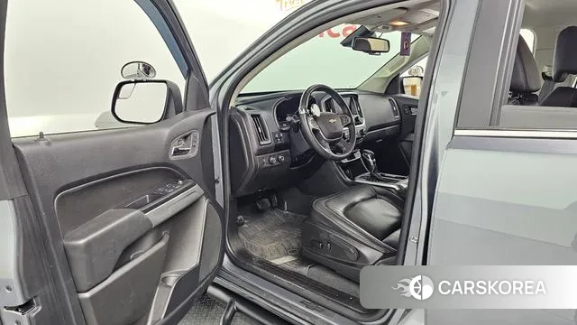 Chevrolet (GM Daewoo) Real New Colorado 2022 Серый из Кореи, фото 2