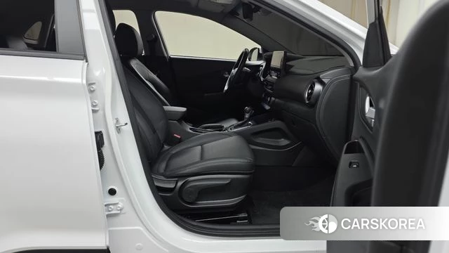 Hyundai The New Kona 2021 Белый из Кореи, фото 2