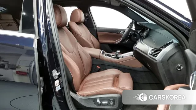 BMW X6 (G06) 2022 Черный из Кореи, фото 2