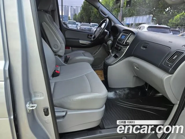 Hyundai The New Grand Starex 2019 Серебристо-серый из Кореи, фото 2