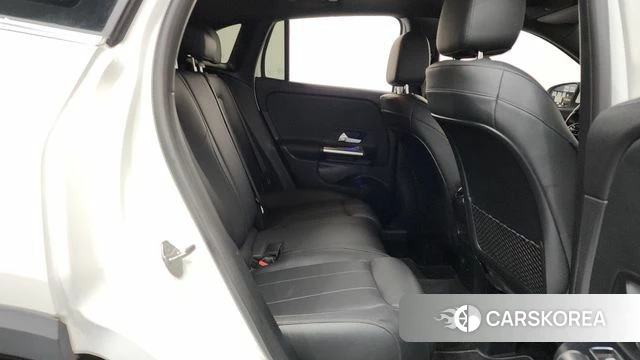 Mercedes-Benz GLA - Class H247 2021 Белый из Кореи, фото 2