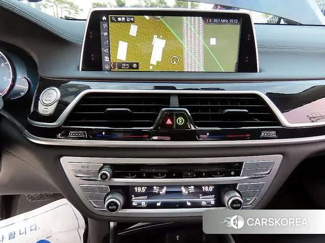 BMW 7 Series (G11) 2018 Черный из Кореи, фото 2