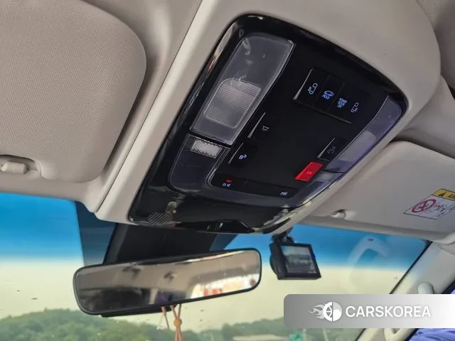 Hyundai Staria 2023 Серый из Кореи, фото 2