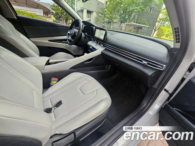 Hyundai Avante Hybrid (CN7) 2021 Светло-серебряный цвет из Кореи, фото 2