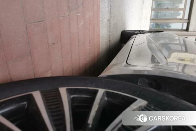 Roewe Ei5 2021 Серебристо-серый из Китая, фото 2