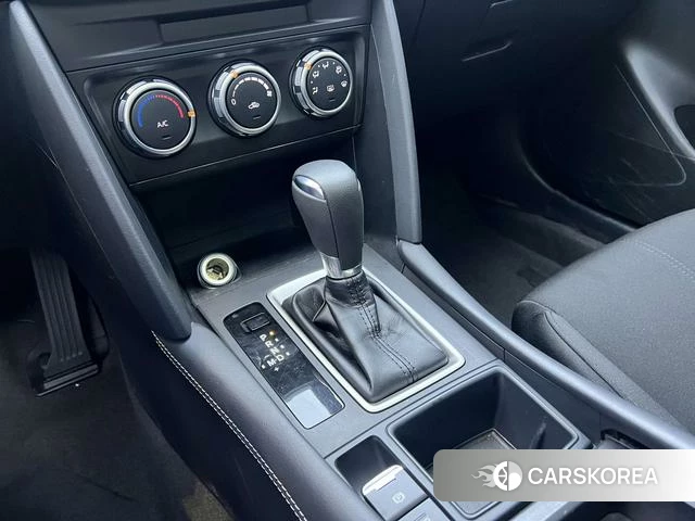 Mazda CX-4 2023 Белый из Китая, фото 2
