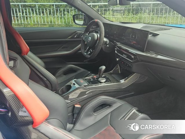 BMW M4 (G82) 2025 Небесно-голубой из Кореи, фото 2