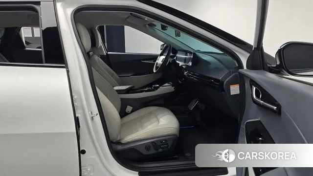 Kia EV6 2022 Белый из Кореи, фото 2