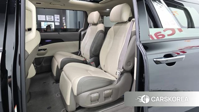 Kia Carnival 4th generation 2023 Черный из Кореи, фото 2