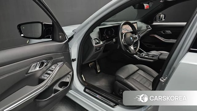 BMW 3 Series (G20) 2023 Серебристо-серый из Кореи, фото 2