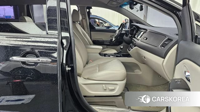 Kia The New Carnival 2018 Черный из Кореи, фото 2