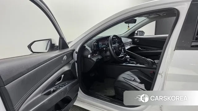 Hyundai Avante (CN7) 2021 Белый из Кореи, фото 2