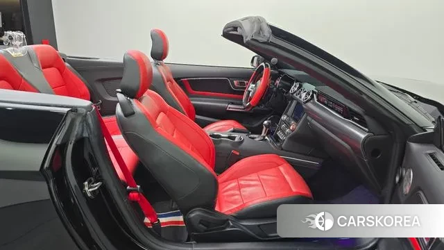 Ford Mustang 2019 Черный из Кореи, фото 2