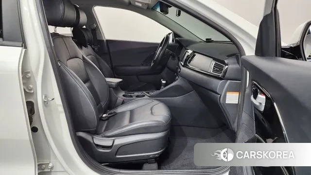 Kia Niro 2018 Белый из Кореи, фото 2