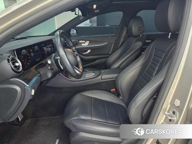 Mercedes-Benz E-Class W213 2020 Песочный из Кореи, фото 2