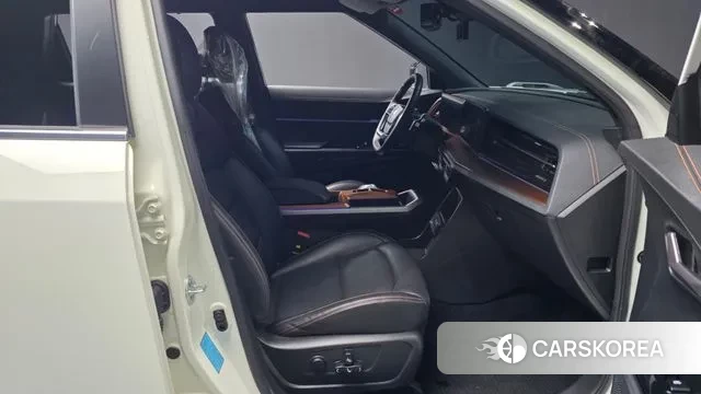 Ssangyong Torres EVX 2024 Белый из Кореи, фото 2