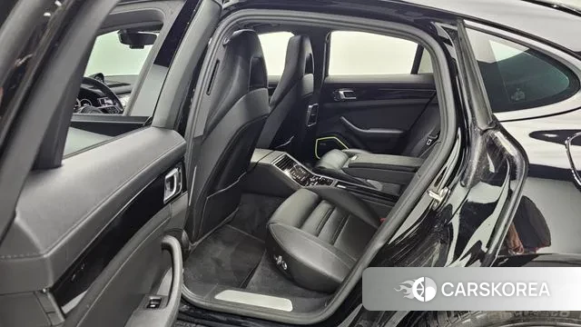 Porsche Panamera (971) 2018 Черный из Кореи, фото 2