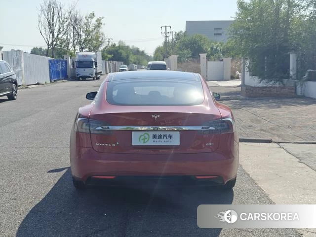 Tesla Model S 2018 Красный из Китая, фото 2