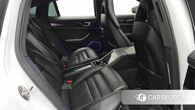 Porsche Panamera (971) 2018 Белый из Кореи, фото 2