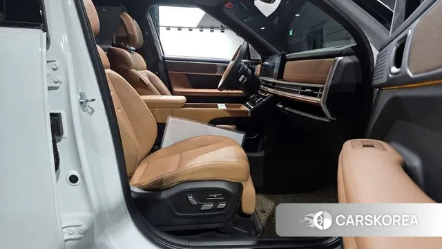 Hyundai Santa Fe (MX5) 2024 Белый из Кореи, фото 2