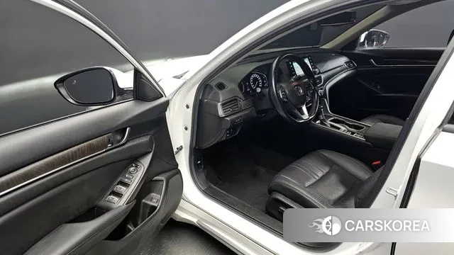 Honda Accord 10th Generation 2021 Белый из Кореи, фото 2