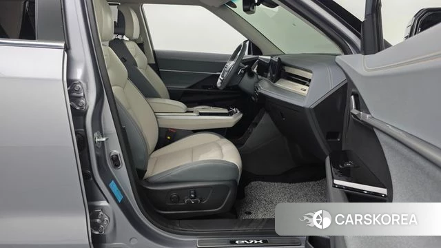 Ssangyong Torres EVX 2024 Серебристо-серый из Кореи, фото 2