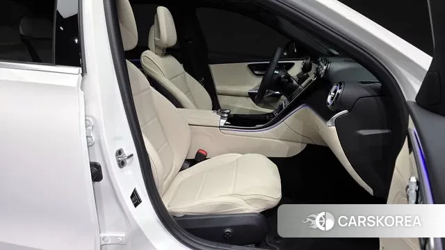 Mercedes-Benz C-Class W206 2025 Белый из Кореи, фото 2