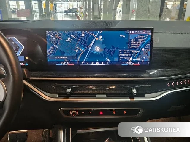 BMW X6 (G06) 2024 Белый из Кореи, фото 2