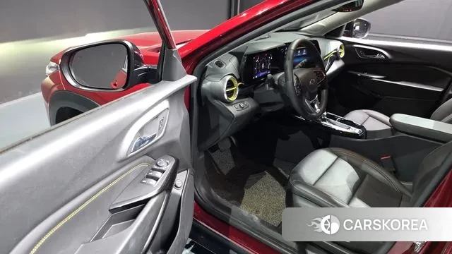 Chevrolet (GM Daewoo) Trax Crossover 2023 Красный из Кореи, фото 2