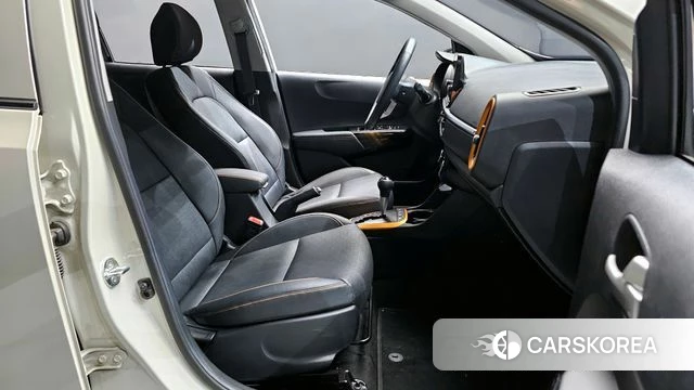Kia Morning Urban (JA) 2023 Жемчужный цвет из Кореи, фото 2