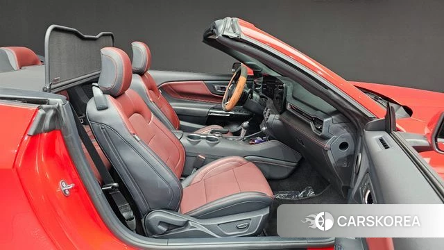 Ford Mustang 7th Generation 2024 Красный из Кореи, фото 2