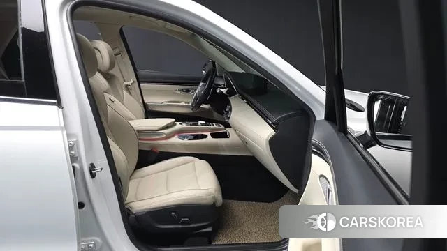 Genesis GV70 2021 Белый из Кореи, фото 2