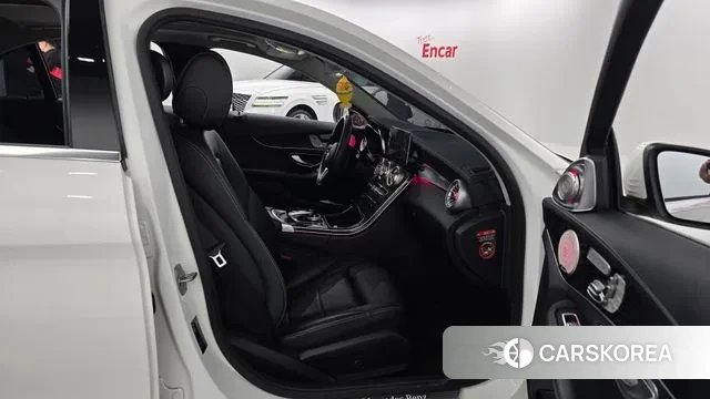 Mercedes-Benz C-Class W205 2019 Белый из Кореи, фото 2