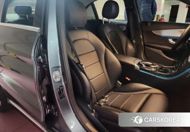 Mercedes-Benz C-Class W205 2018 Серый из Кореи, фото 2